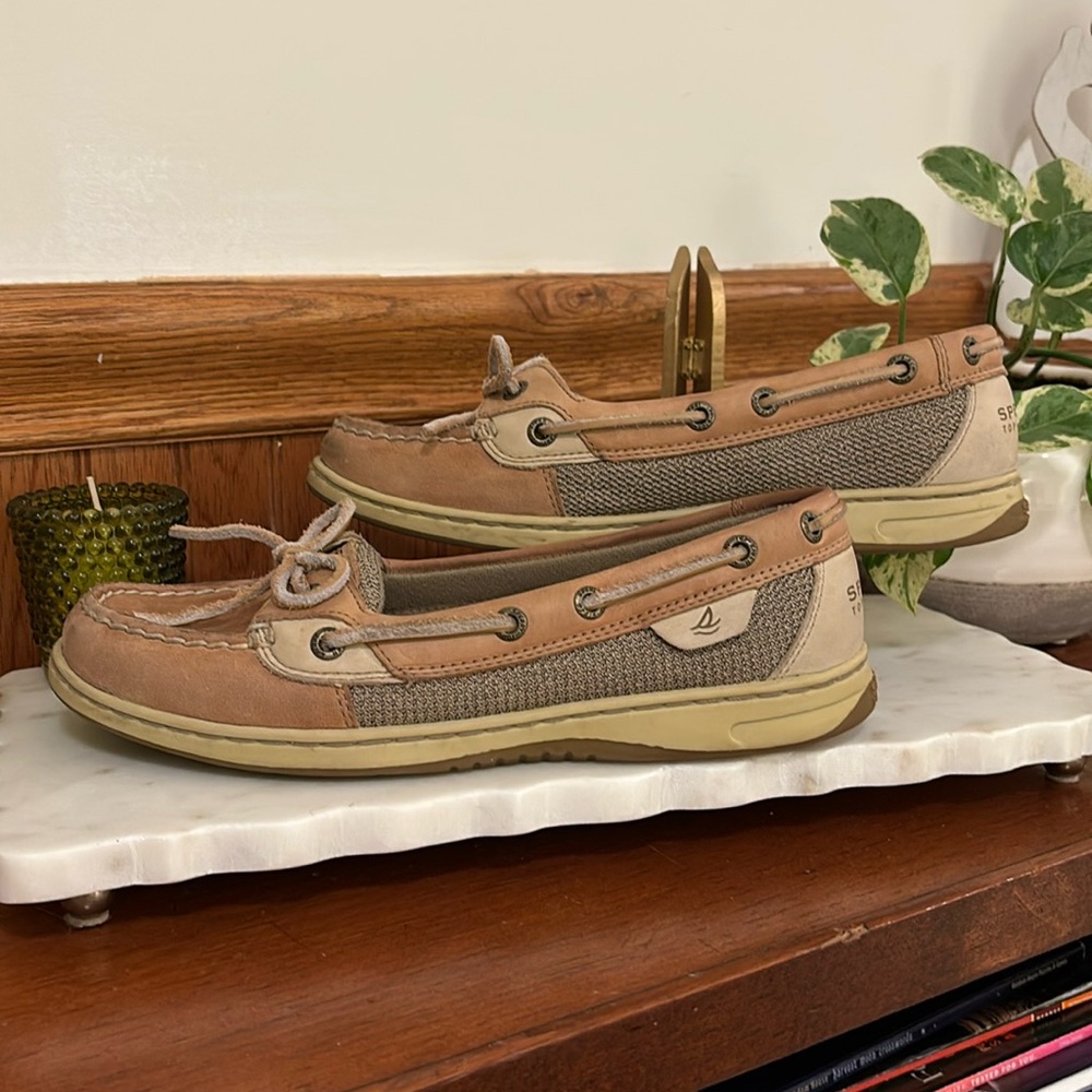 Sperry Top-Sider  Size 7 1/2   Tan